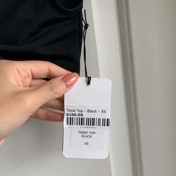 NWT! Beth richards twist bikini top - Picture 2 of 2